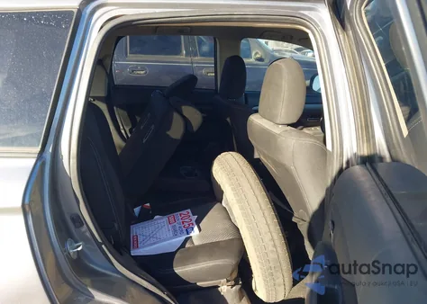 2016 Mitsubishi Outlander Es z USA, uszkodzony, nr VIN JA4AD2A39GZ050912